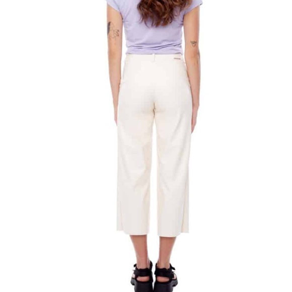 I love Tyler Madison vegan leather crop pant - Picture 2 of 10